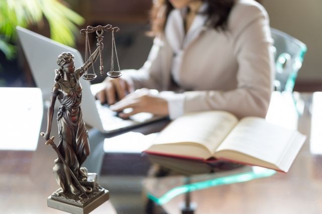 弁護士に離婚裁判を依頼した場合の費用